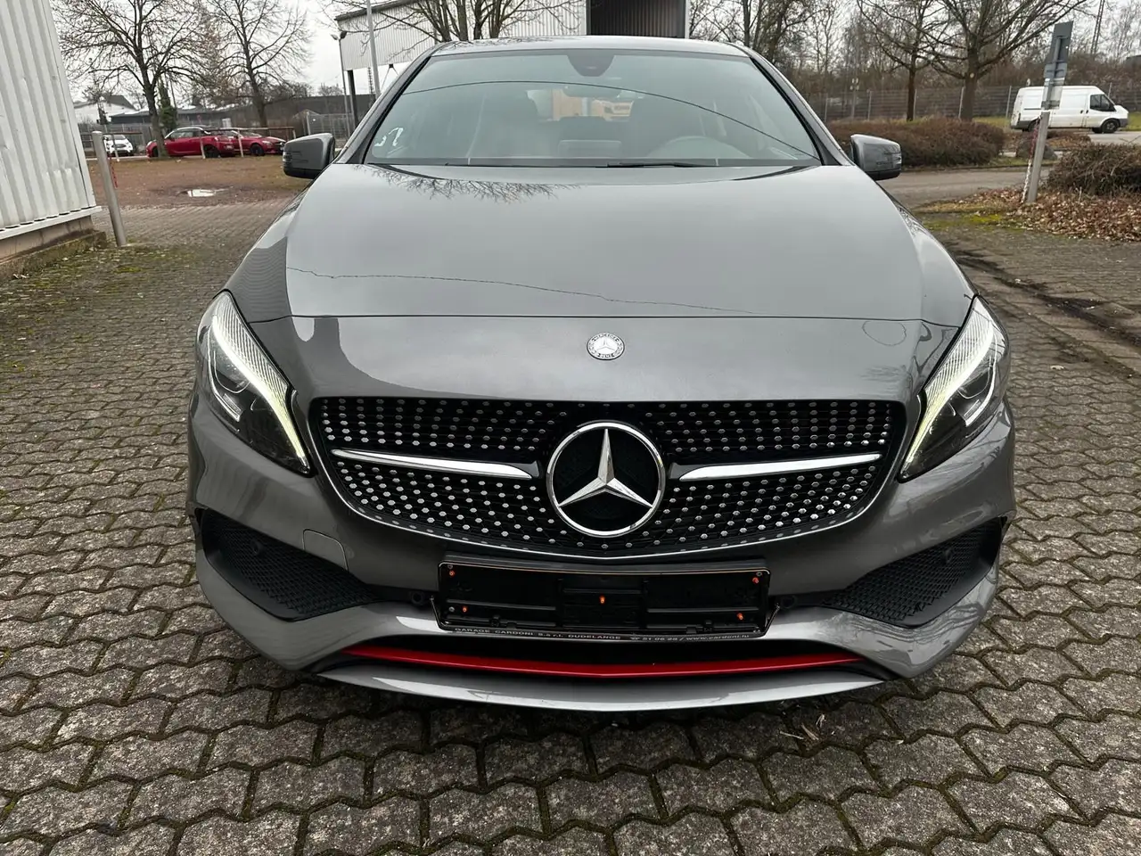 Mercedes-Benz A 250 Citadine 5 portes — photo 3 sur 18