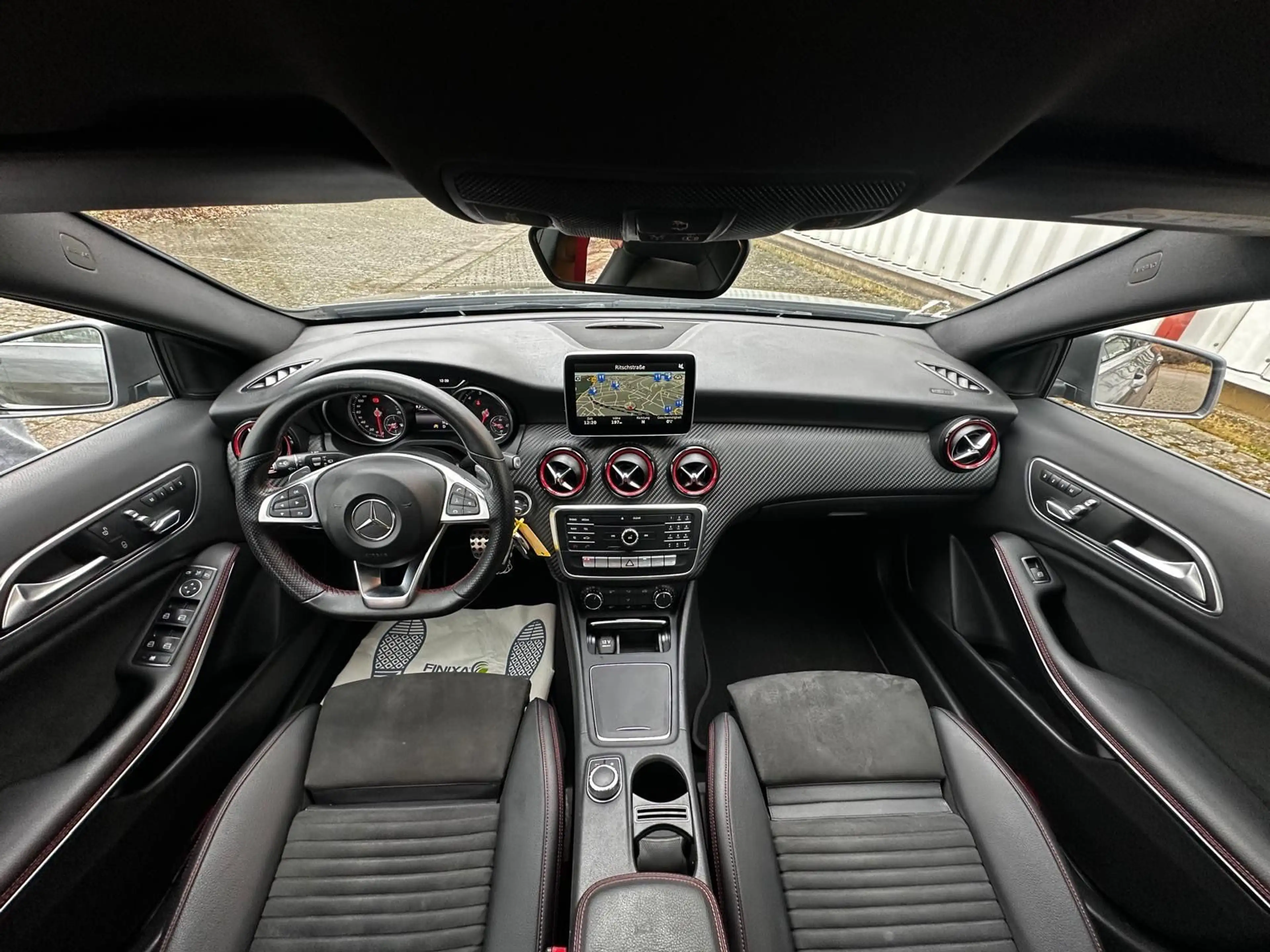 Mercedes-Benz A 250 A A 250 Sport AMG Paket Leder+Navi — photo 8