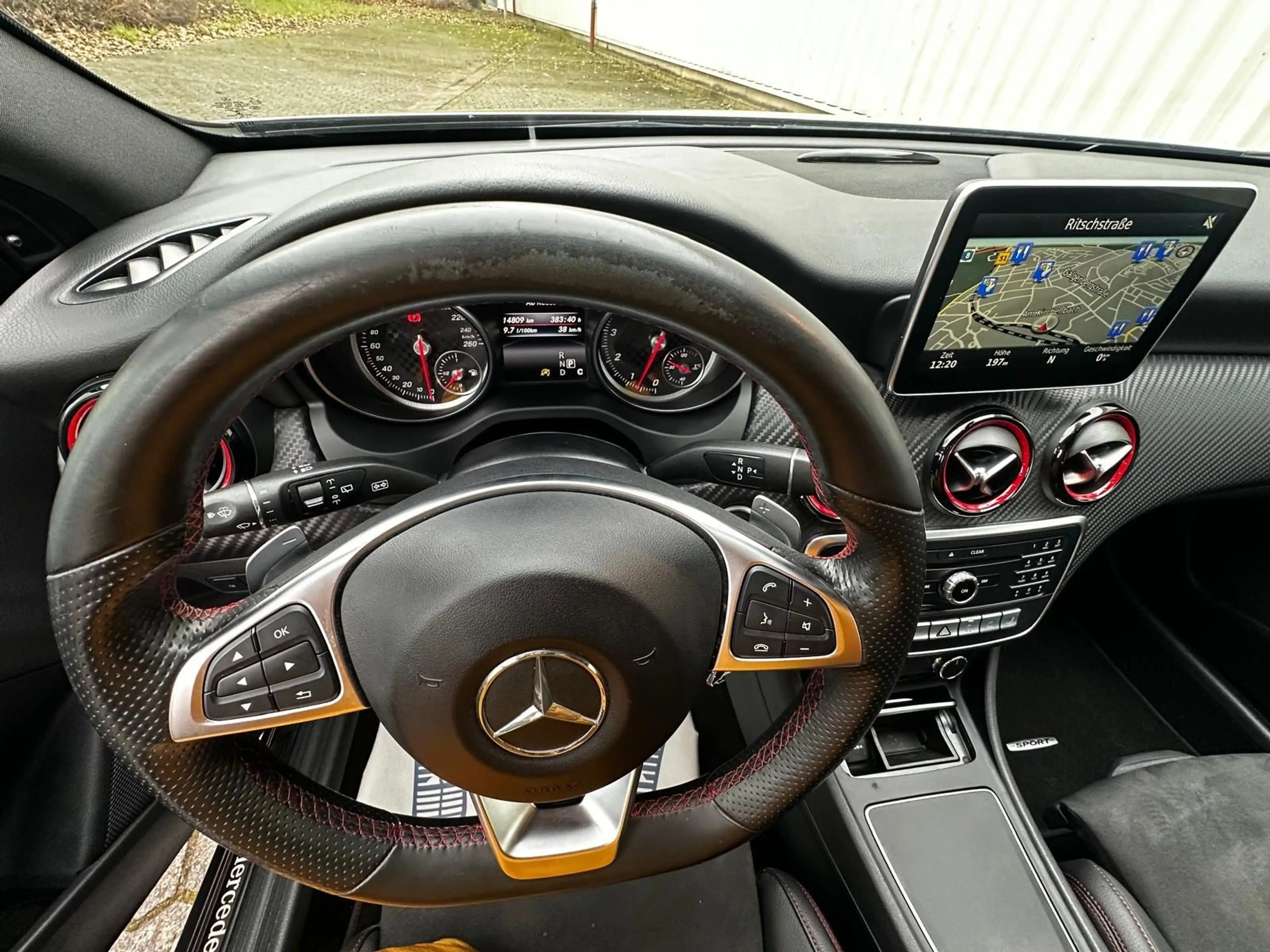 Mercedes-Benz A 250 A A 250 Sport AMG Paket Leder+Navi — photo 13