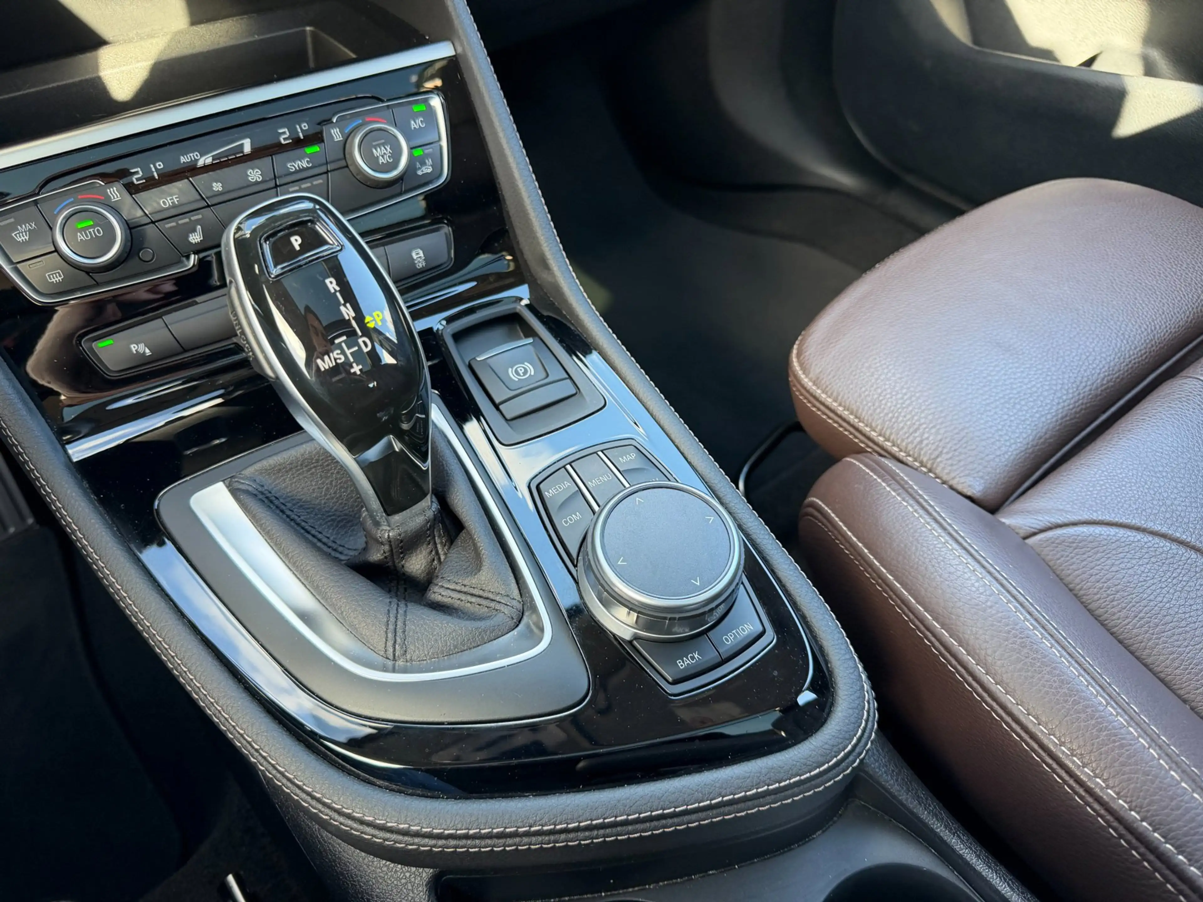 BMW 220 2-serie Active Tourer 220i High Executive — photo 24