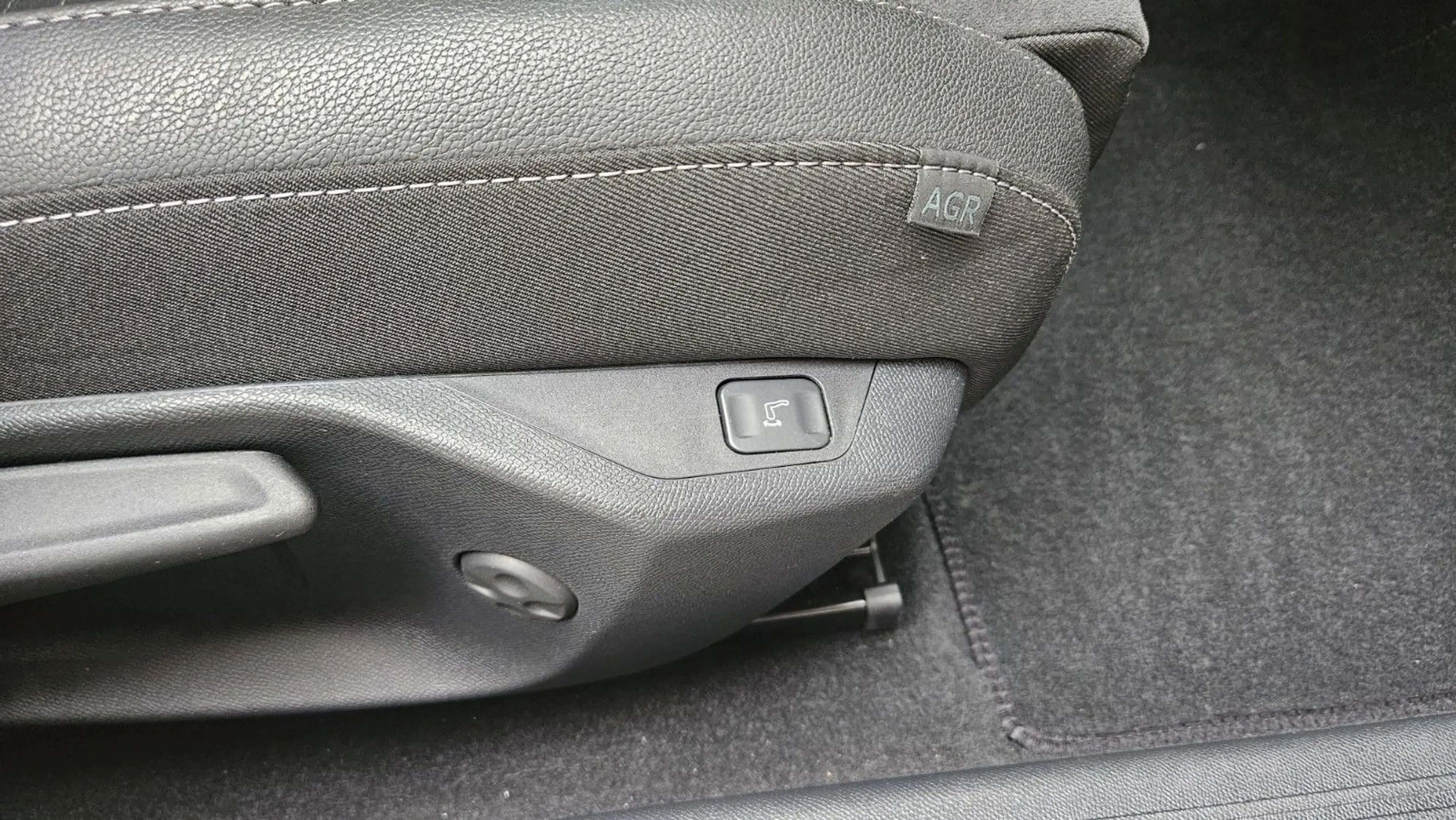 Opel Astra L Sports Tourer GS HeadUp Pano Memory 360° — photo 15