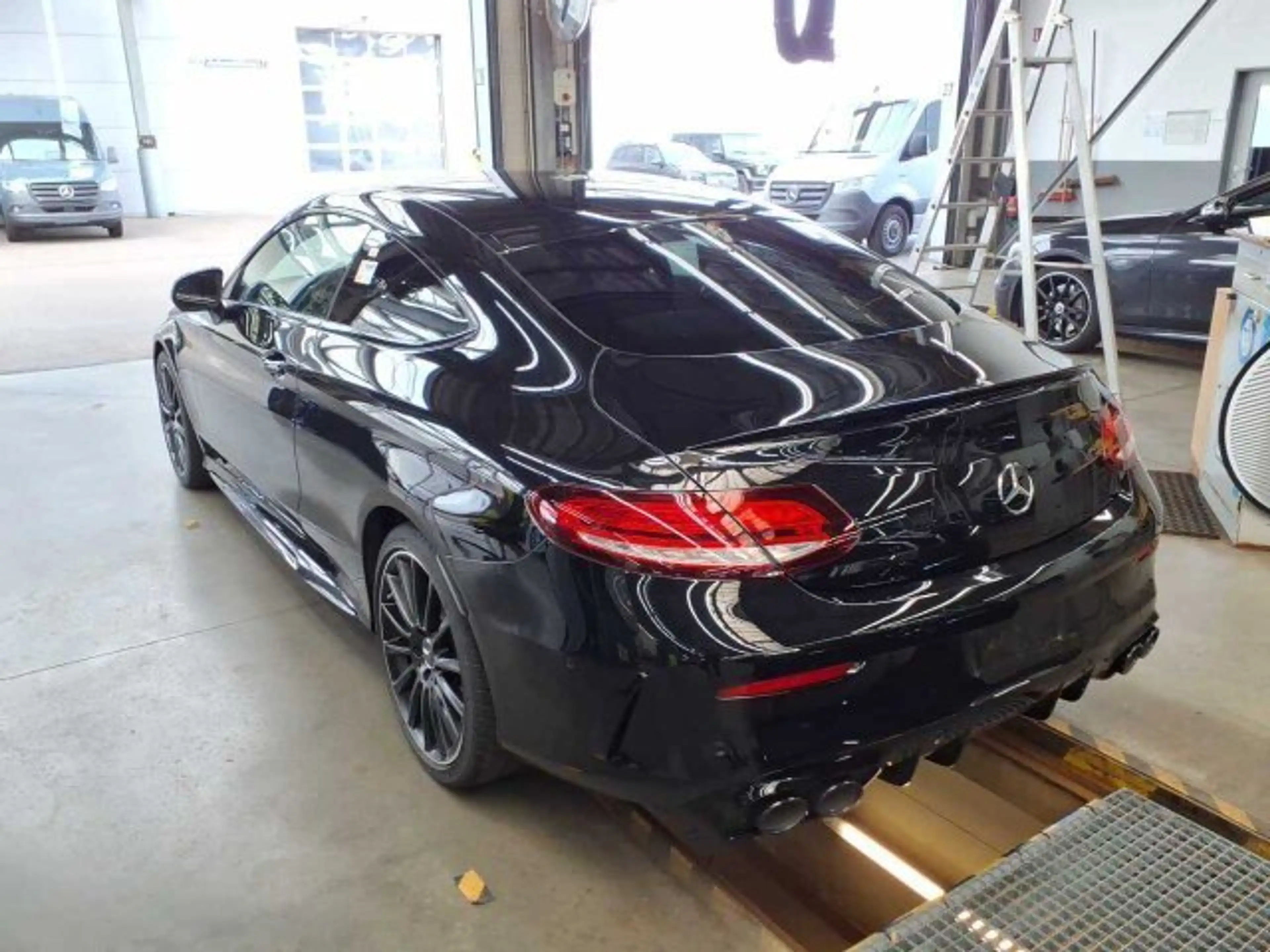 Mercedes-Benz C 43 AMG C43 AMG Cpé OptikPkt Perf.Sitze/AGA 19"digiTacho — photo 2