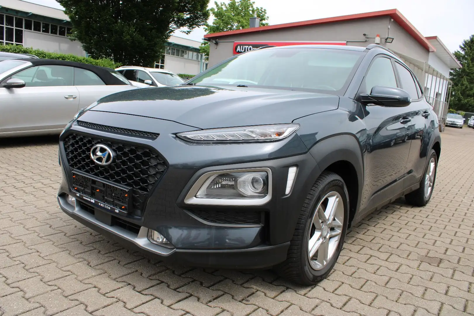 Hyundai KONA 1.0 T-GDI Kamera,Navi,PDC,LED,SHZ,AHK Grijs - 1