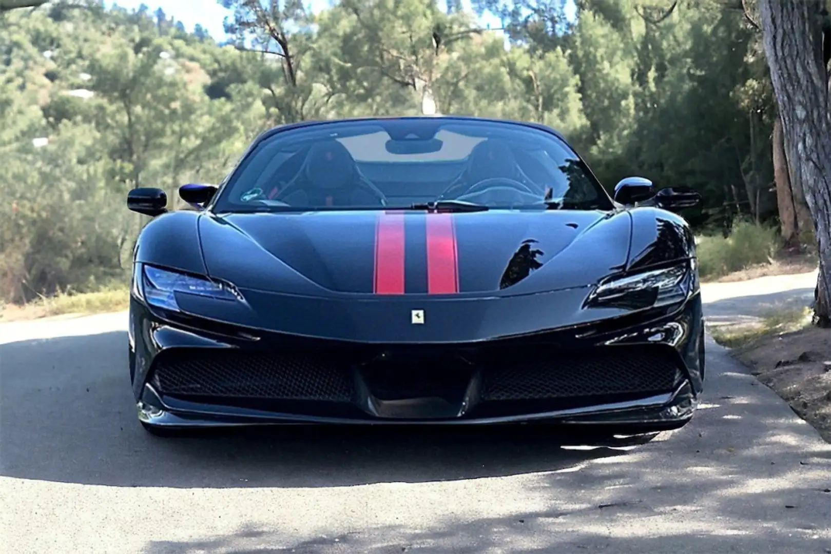 Ferrari SF90 Spider Czarny - 1