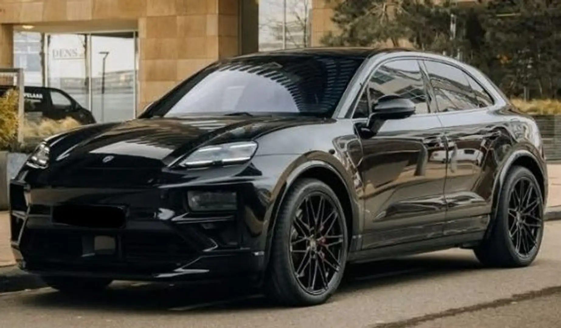 Porsche Macan 4 Noir - 1