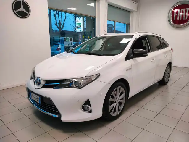 Toyota Auris Touring 1.8 HYBRID Lounge ***UNIPROPRIETARIO***