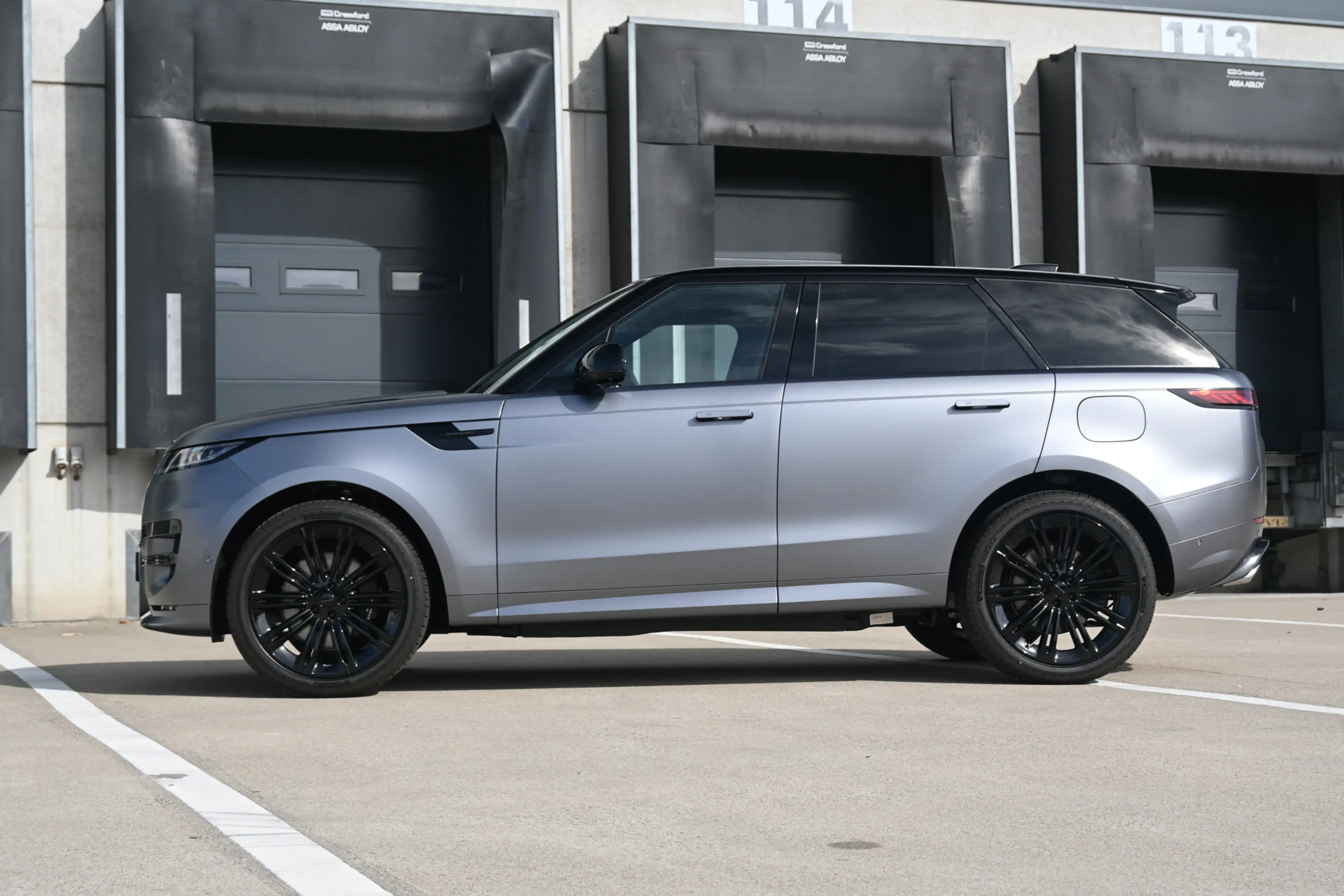 Land Rover Range Rover Sport 3.0 P550e Autobiography Edition PHEV — photo 9
