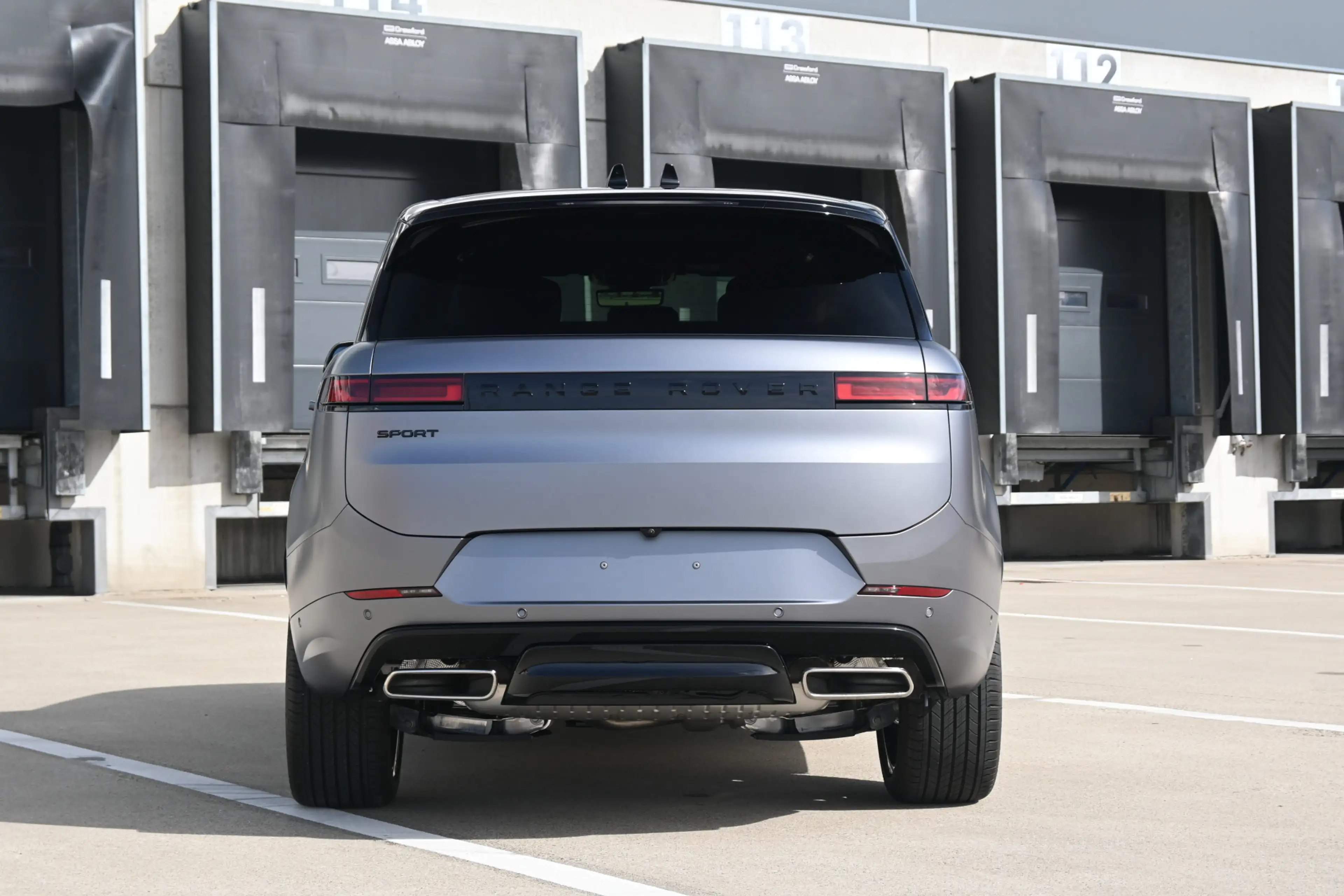 Land Rover Range Rover Sport 3.0 P550e Autobiography Edition PHEV — photo 8