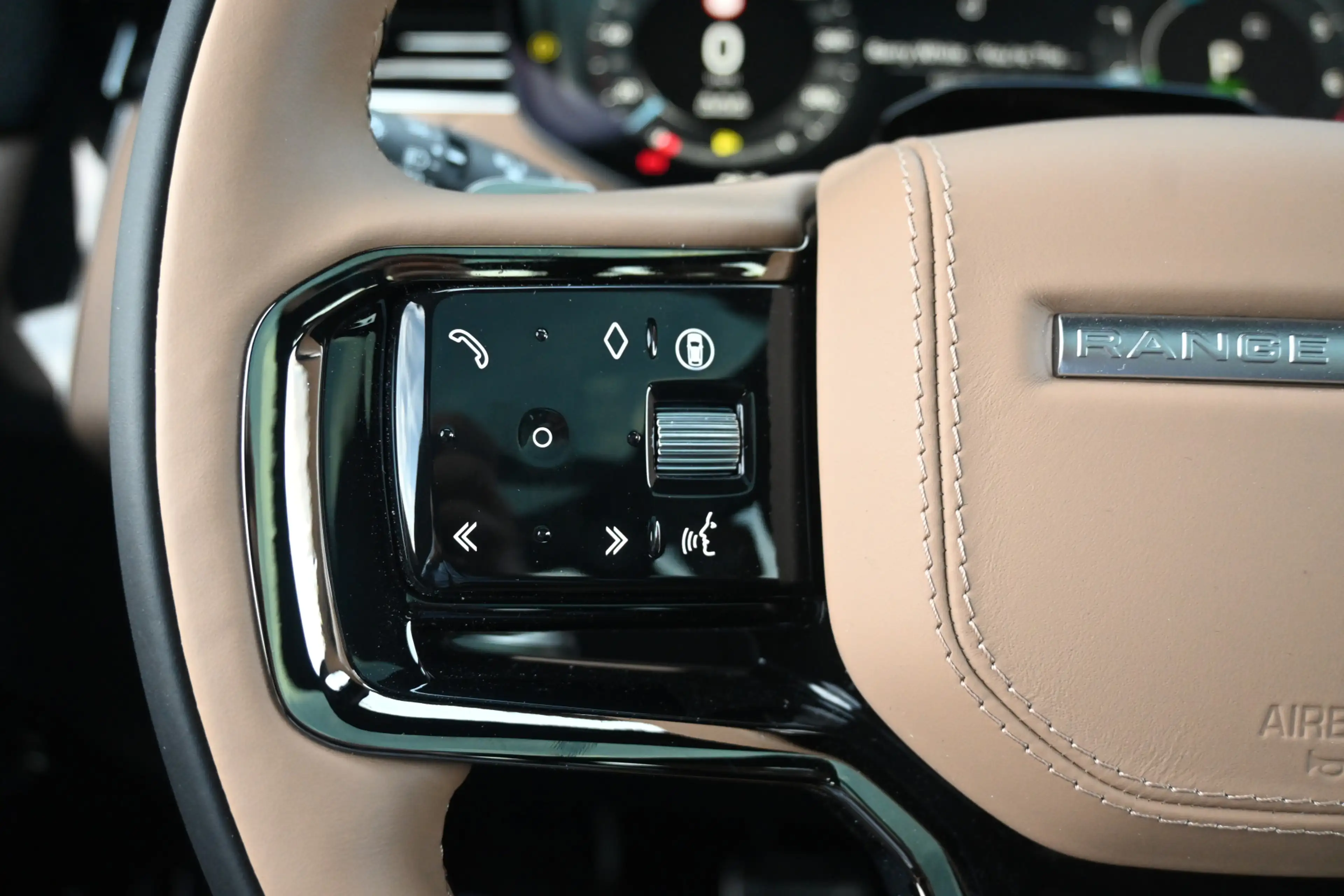 Land Rover Range Rover Sport 3.0 P550e Autobiography Edition PHEV — photo 18