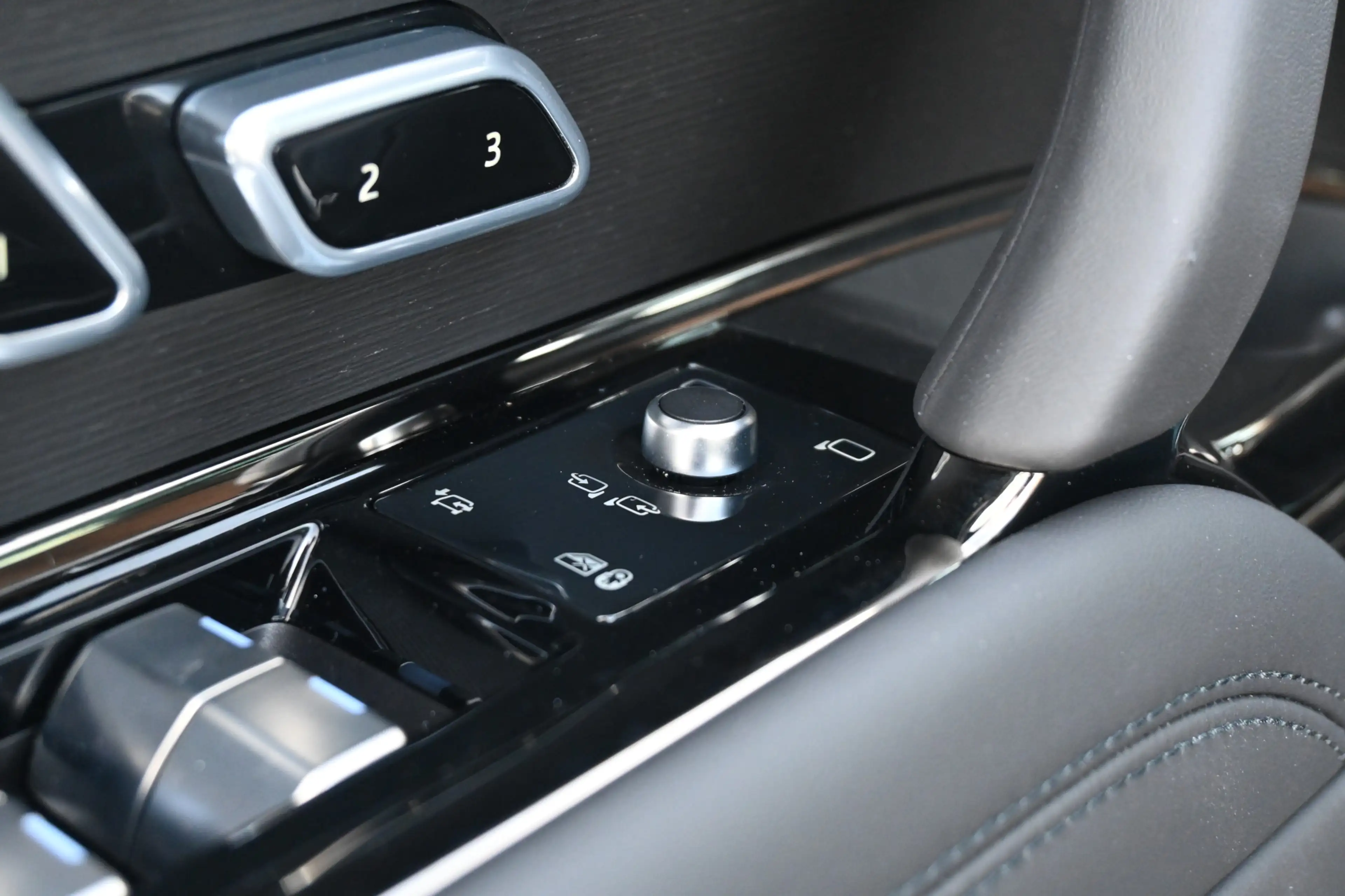 Land Rover Range Rover Sport 3.0 P550e Autobiography Edition PHEV — photo 43