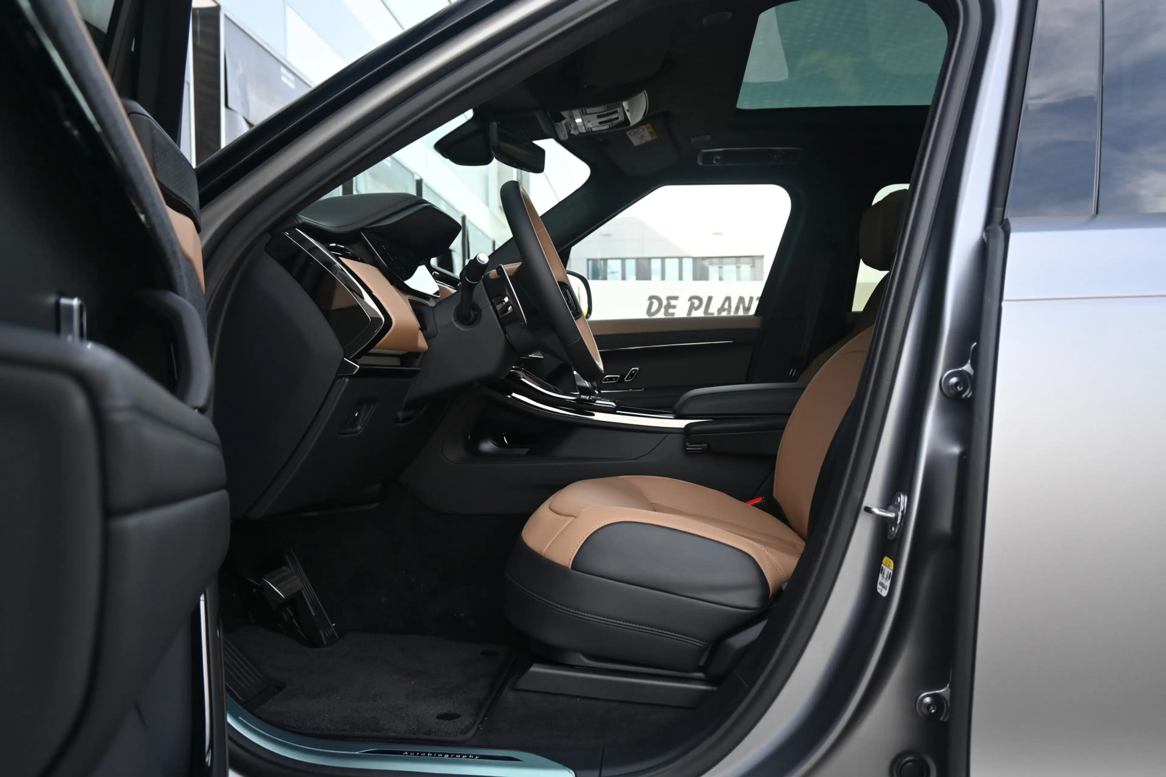 Land Rover Range Rover Sport 3.0 P550e Autobiography Edition PHEV — photo 2
