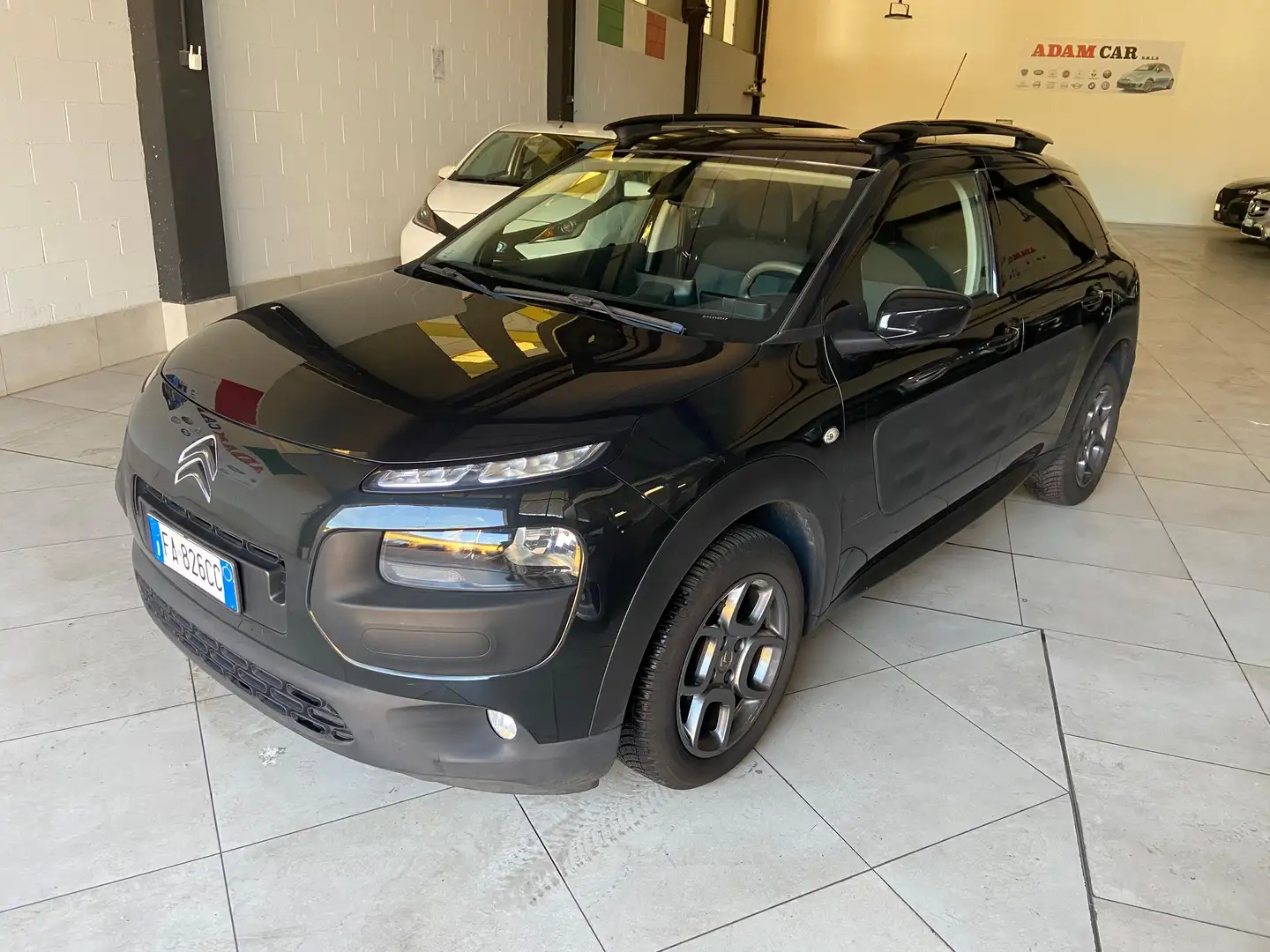 Citroen C4 C4 Cactus 2014 Cactus 1.2 puretech Shine s Nero - 2