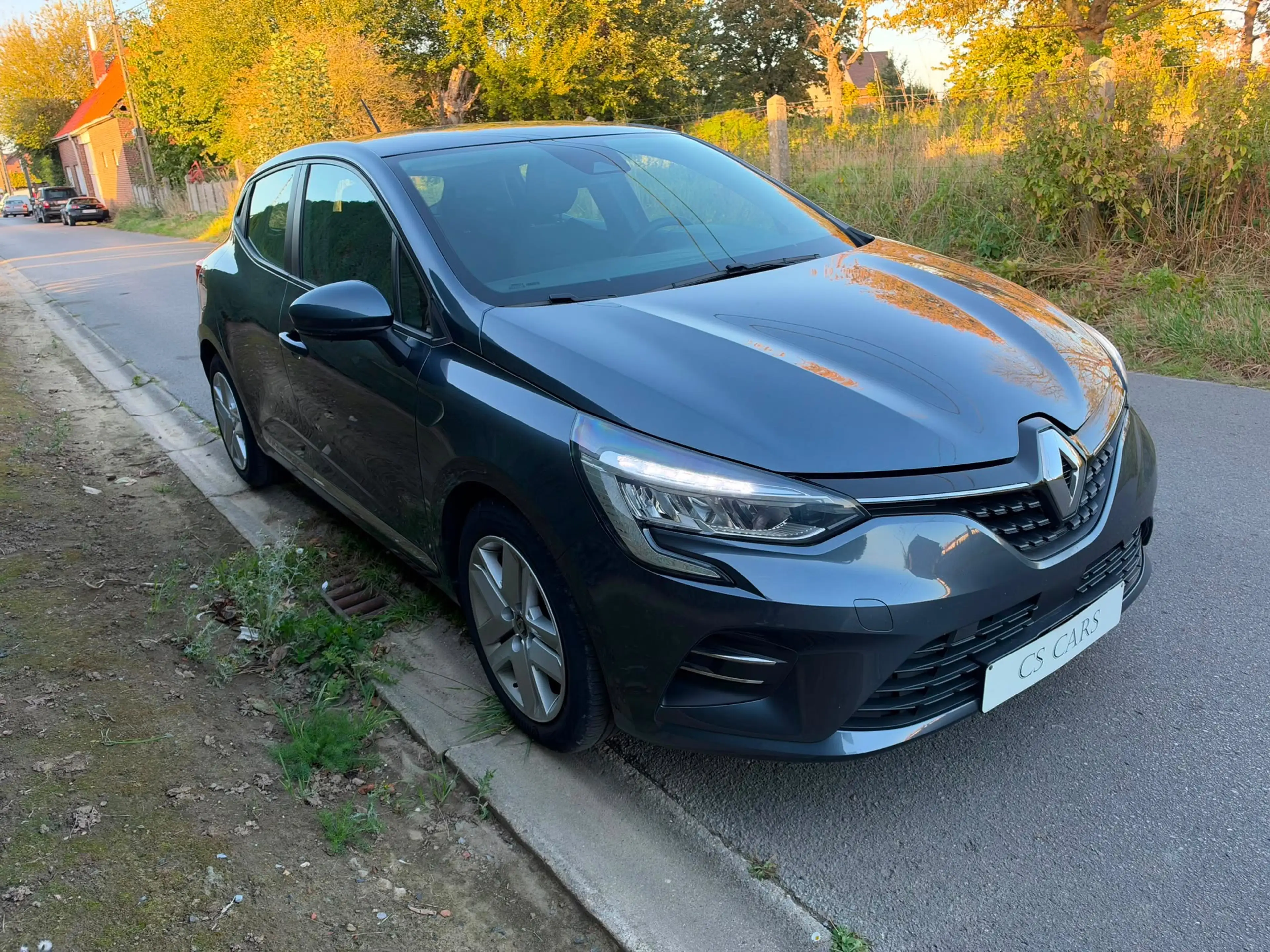 Renault Clio 19.000km | Navigatie | Led | Benzine | 1ste eigenaar | Garantie — photo 3