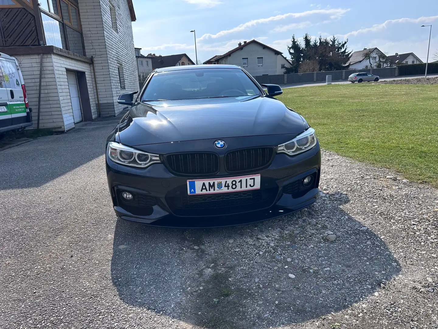 BMW 420 420d xDrive Coupe M Sport Aut. M Sport Schwarz - 2