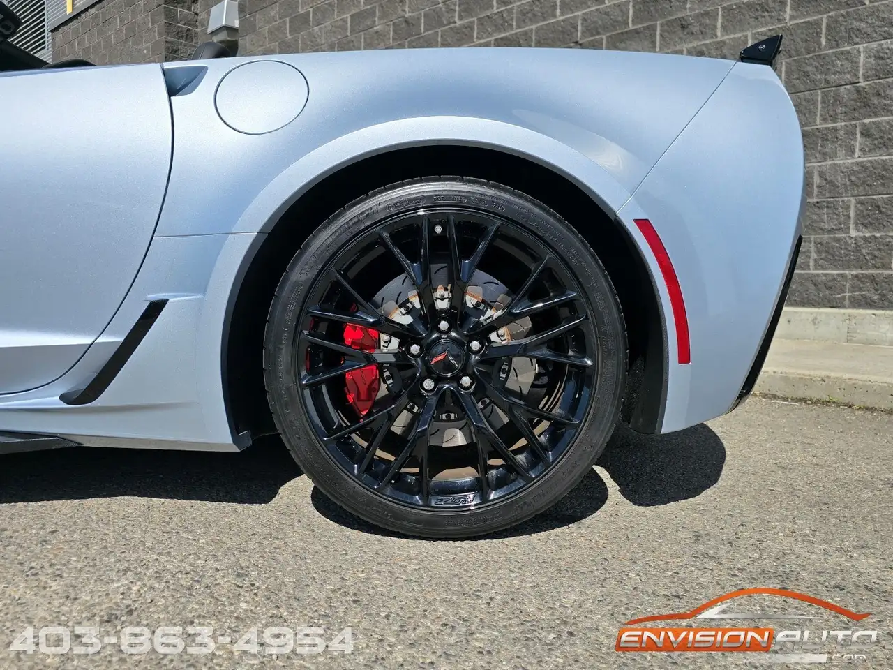 Chevrolet Corvette снимка Chevrolet Corvette