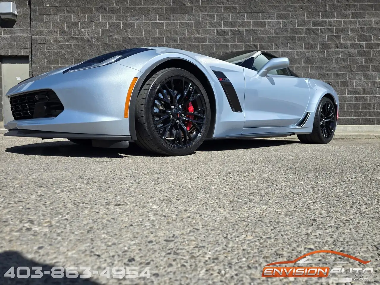 Chevrolet Corvette снимка Chevrolet Corvette