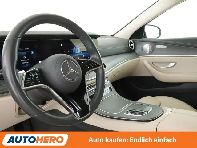 Mercedes-Benz E-Class view 11