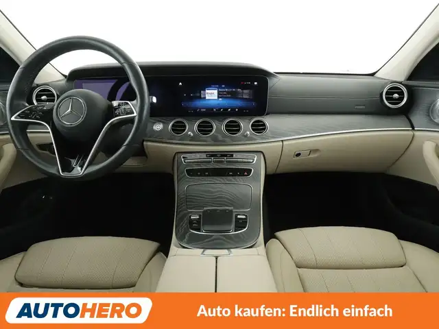 Mercedes-Benz E-Class view 12