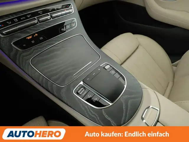 Mercedes-Benz E-Class view 23