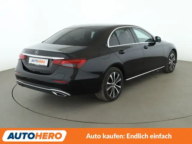 Mercedes-Benz E-Class view 6