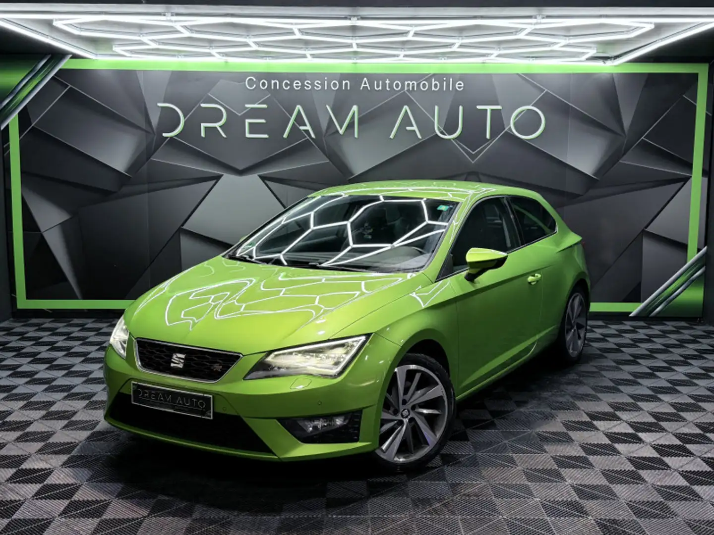 SEAT Leon 1.8 TSI 180CH FR START\u0026STOP Vert - 1