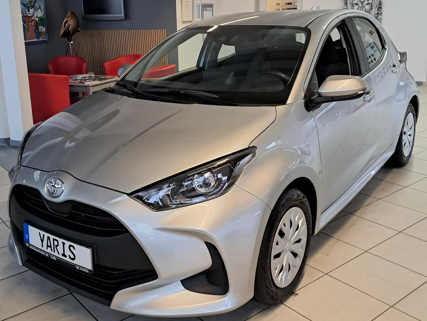 Toyota Yaris Yaris 5-Türer 1.0 VVT-i Comfort Silber - 1