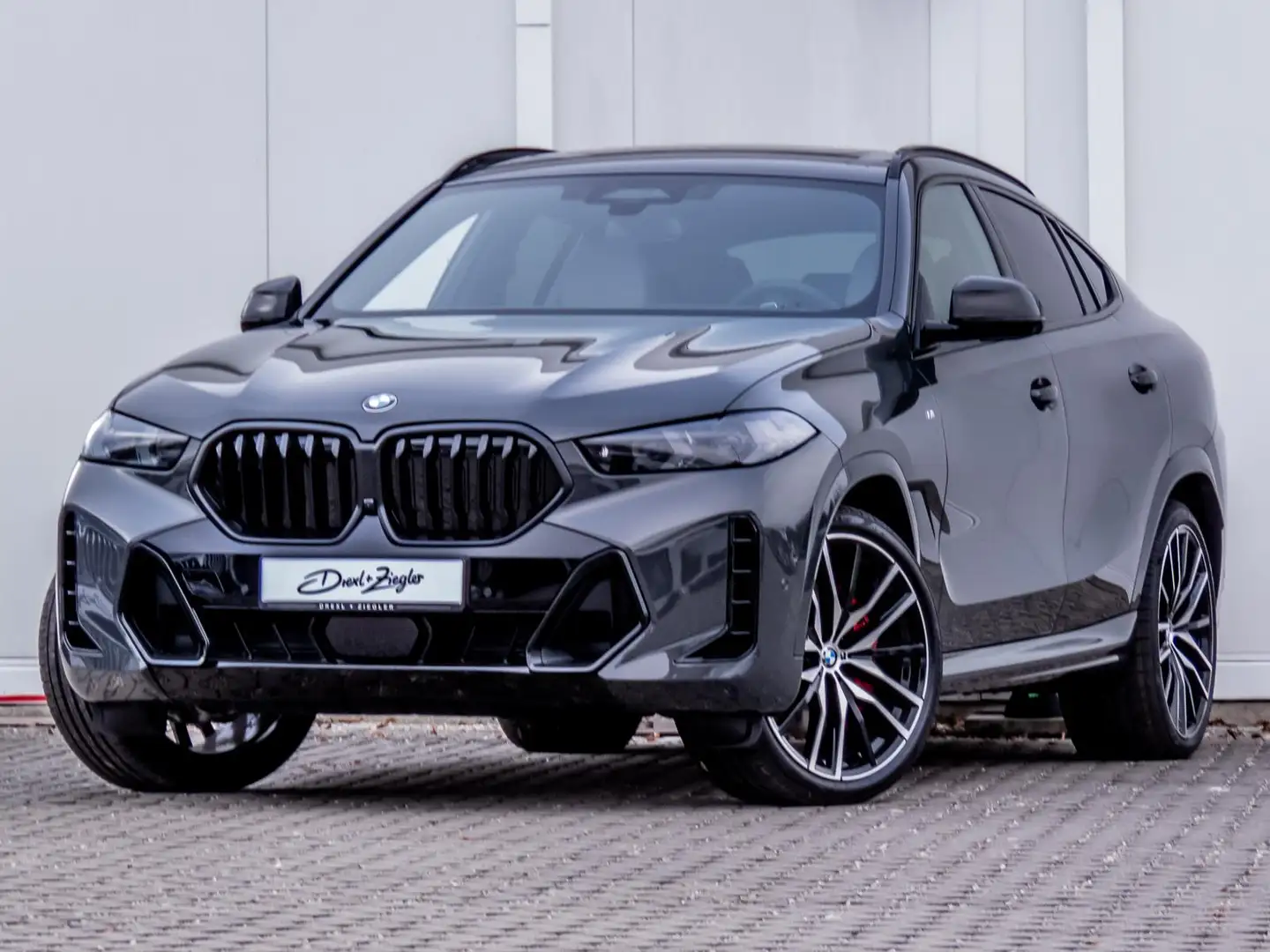 BMW X6 xDrive40d M Sport PRO 22" SKY 2A-Luft StHzg Grijs - 1