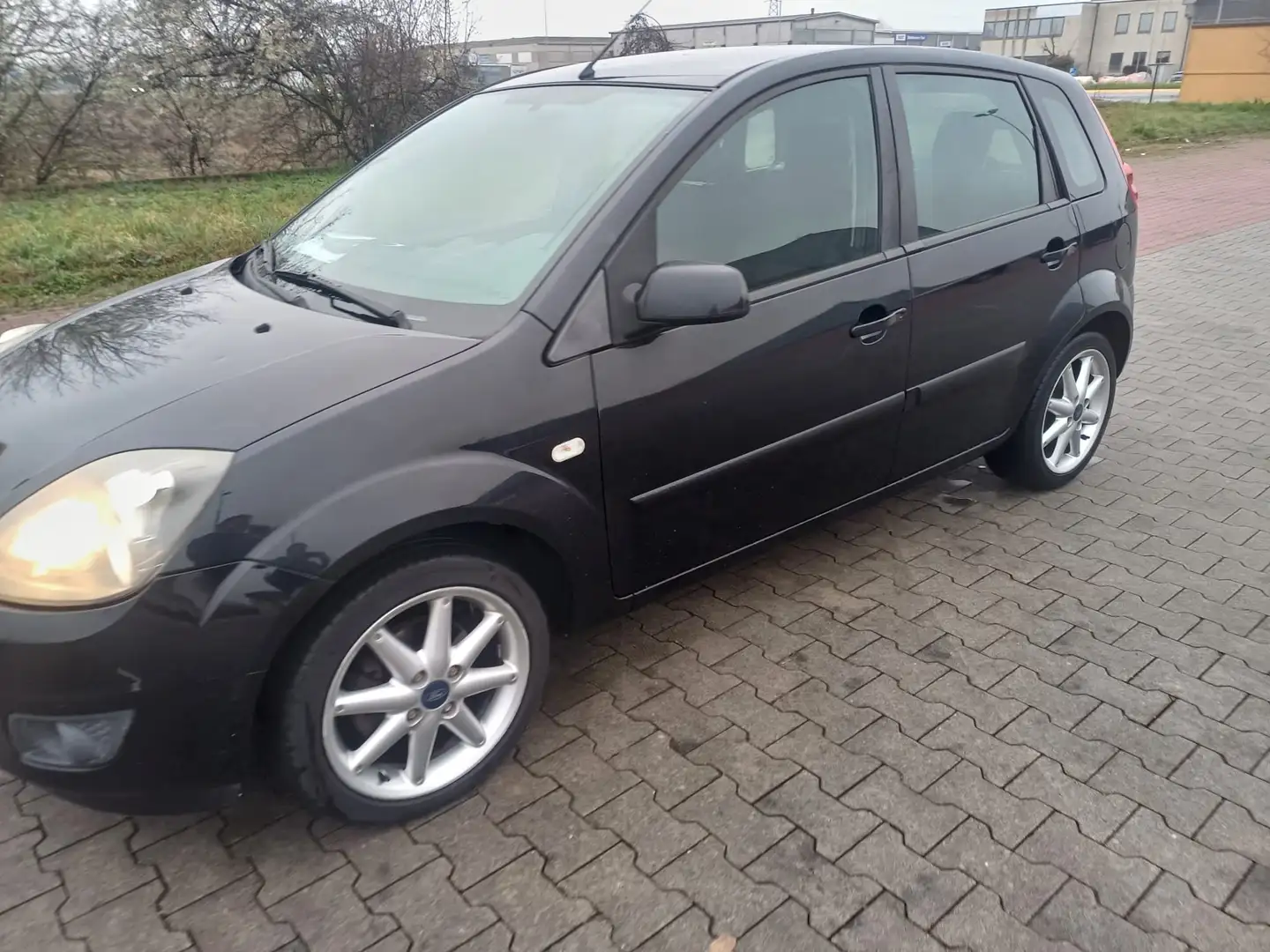 Ford Fiesta 5p 1.4 tdci Ghia Nero - 1