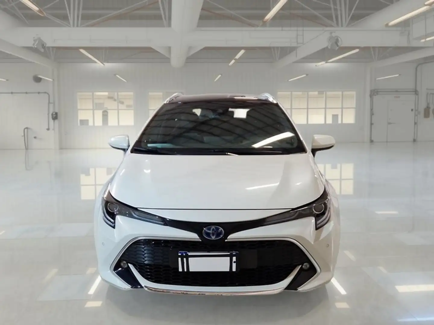 Toyota Corolla TS 2.0 Hybrid Lounge WAGON - 2