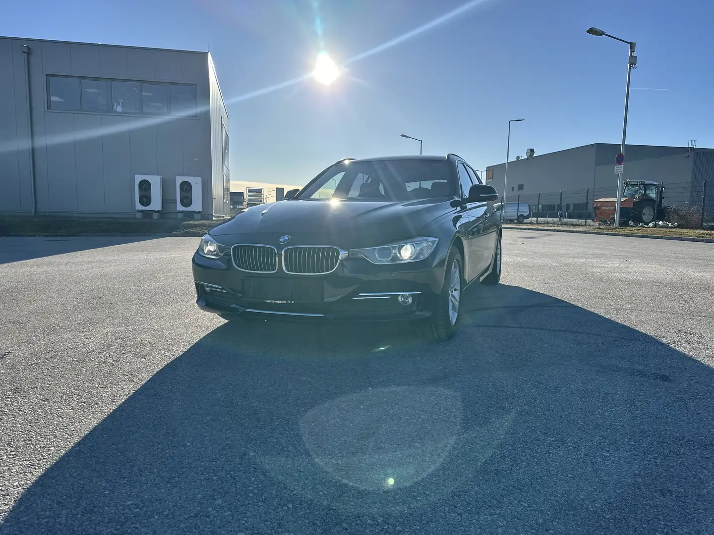 BMW 318 318d Touring Österreich-Paket Aut. - 2