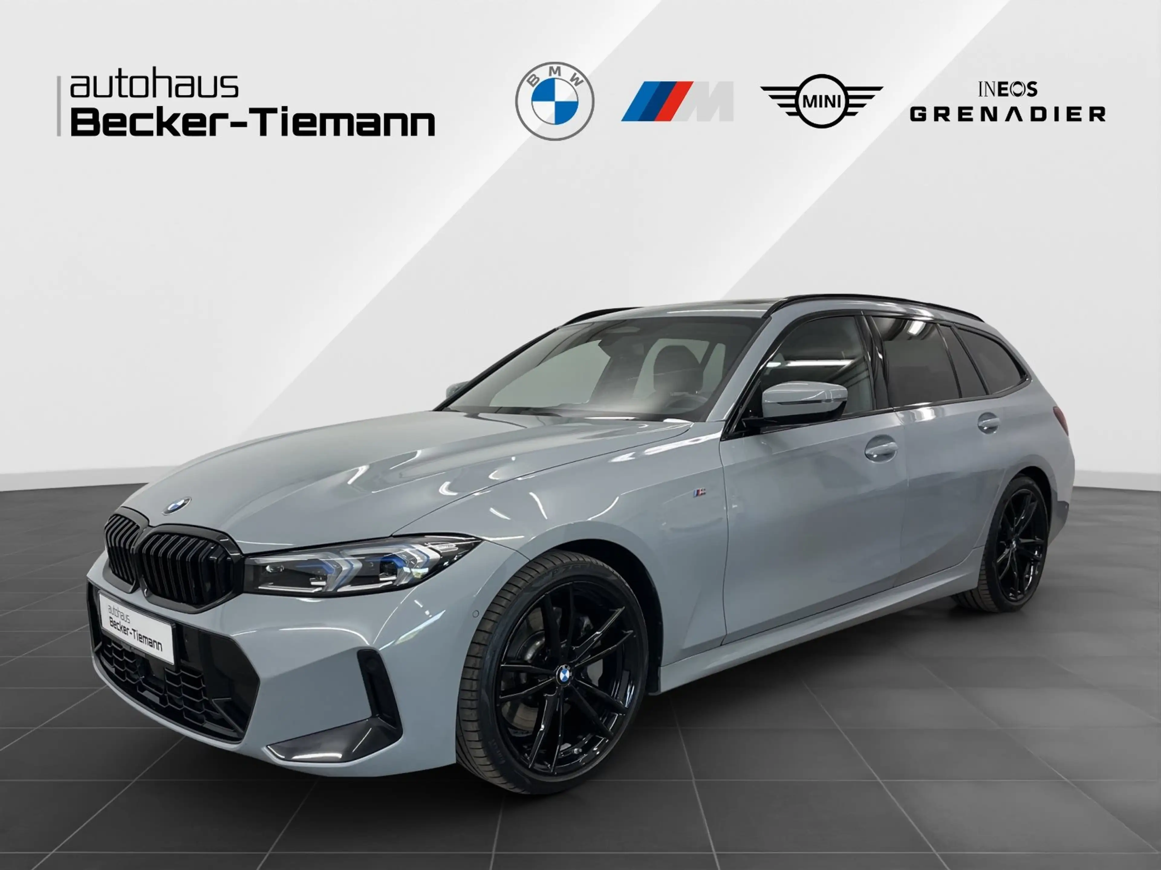 BMW 330 i xDrive Touring