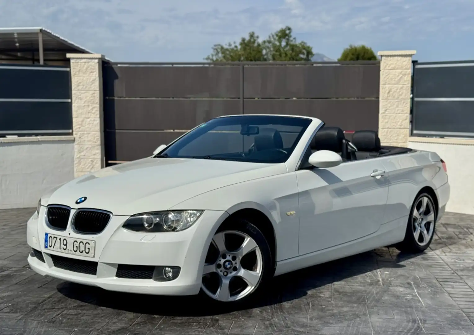 BMW 320 320i Cabrio Blanc - 1