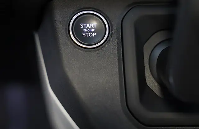 Land Rover Defender view 27