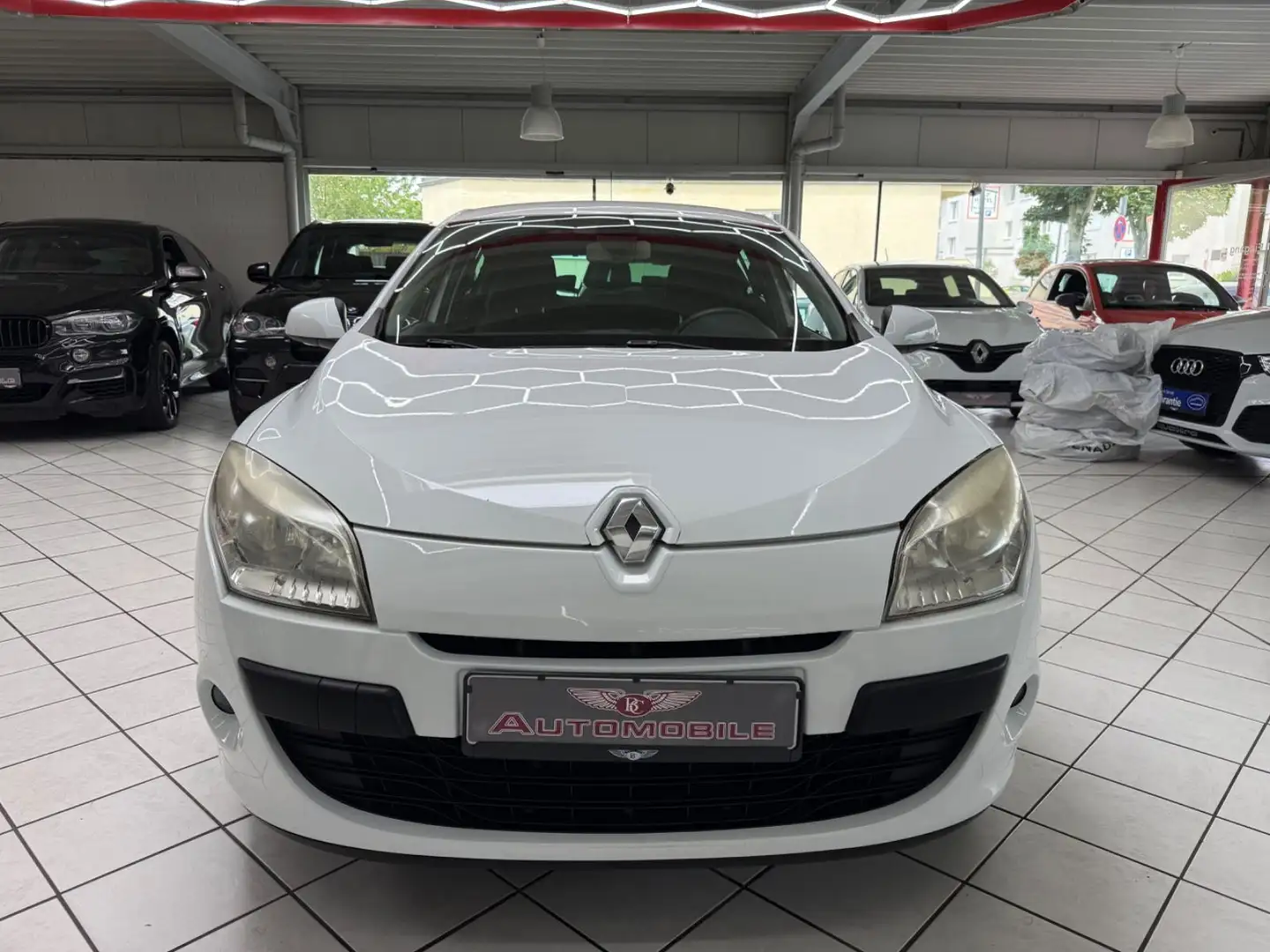 Renault Megane III Lim. 5-trg. Dynamique KLIMA AUTO SHZ Weiß - 2