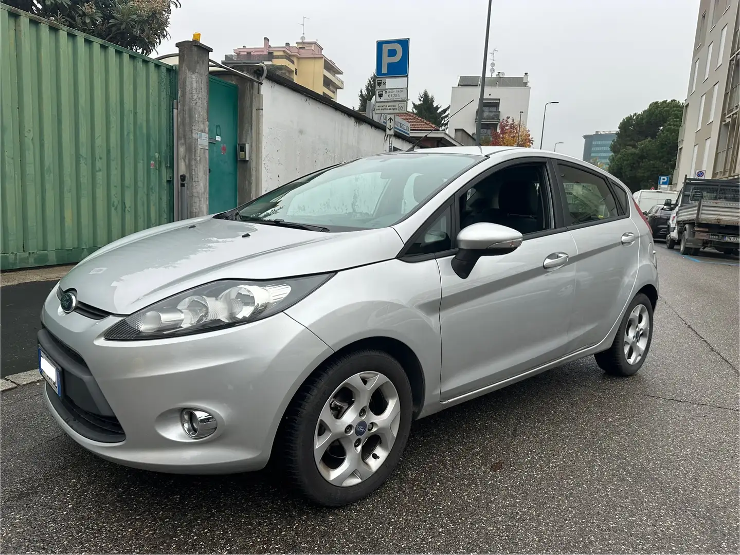 Ford Fiesta 5p 1.4 16v Titanium Business Gpl - ok neopatentati - 2