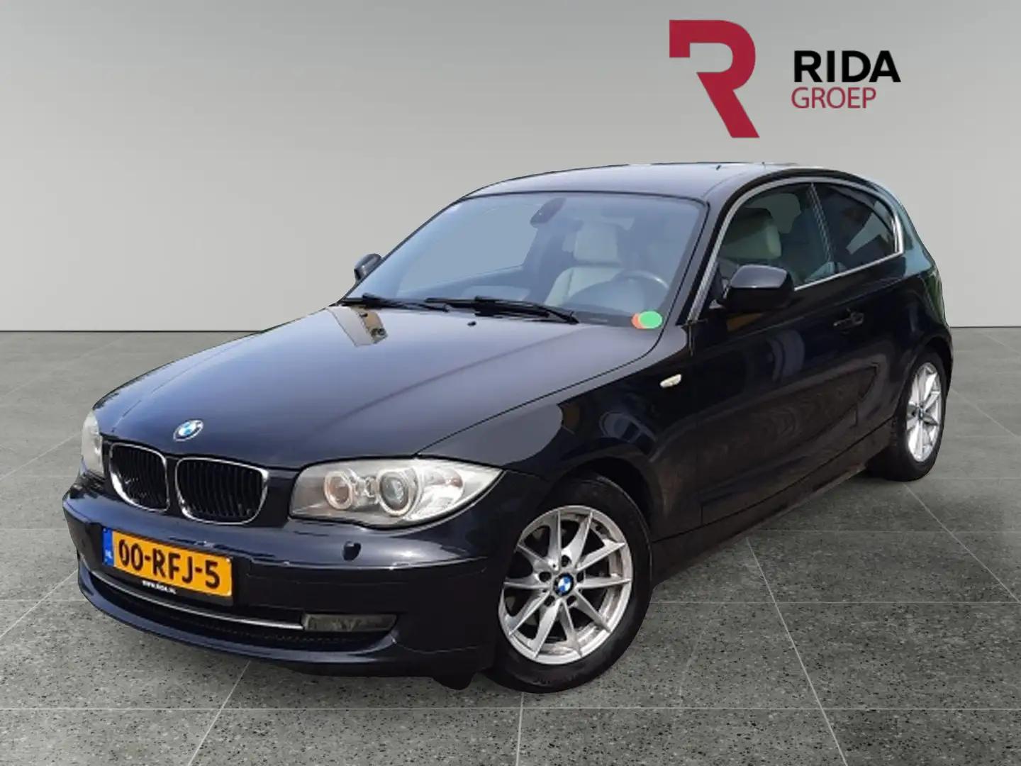 BMW 116 1-serie 116i EffDyn.BnsL.UEd Zwart - 1