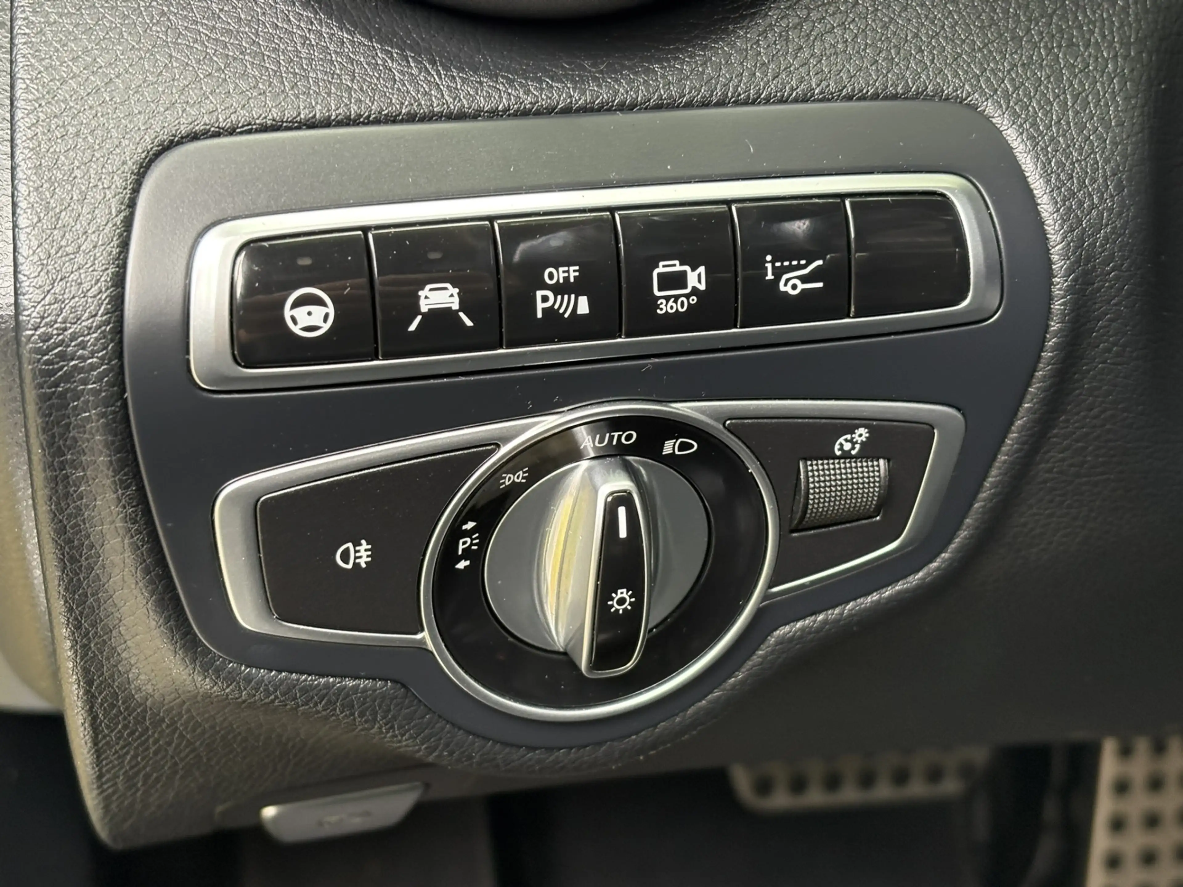 Mercedes-Benz C 250 HUD / 360 / ACC / Navi / Pano — photo 15