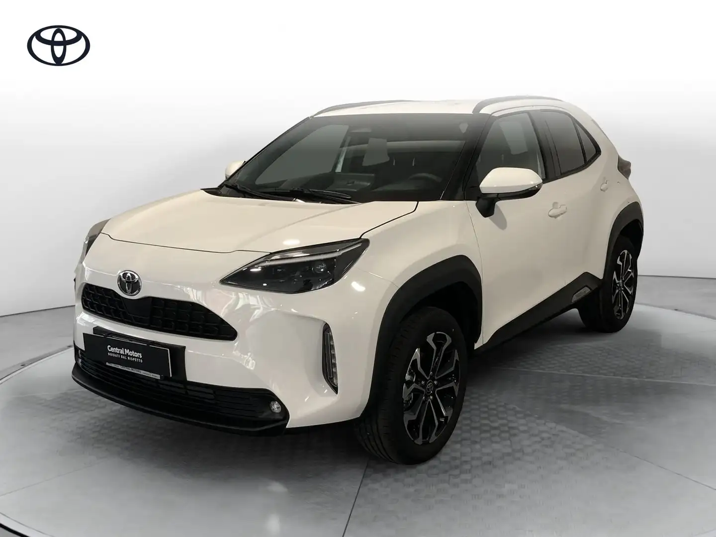 Toyota Yaris Cross 1.5h Trend fwd 115cv e-cvt Bianco - 1