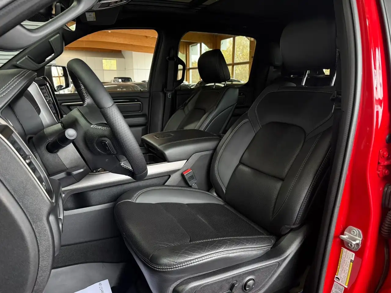 Dodge RAM 2022 — фото 11