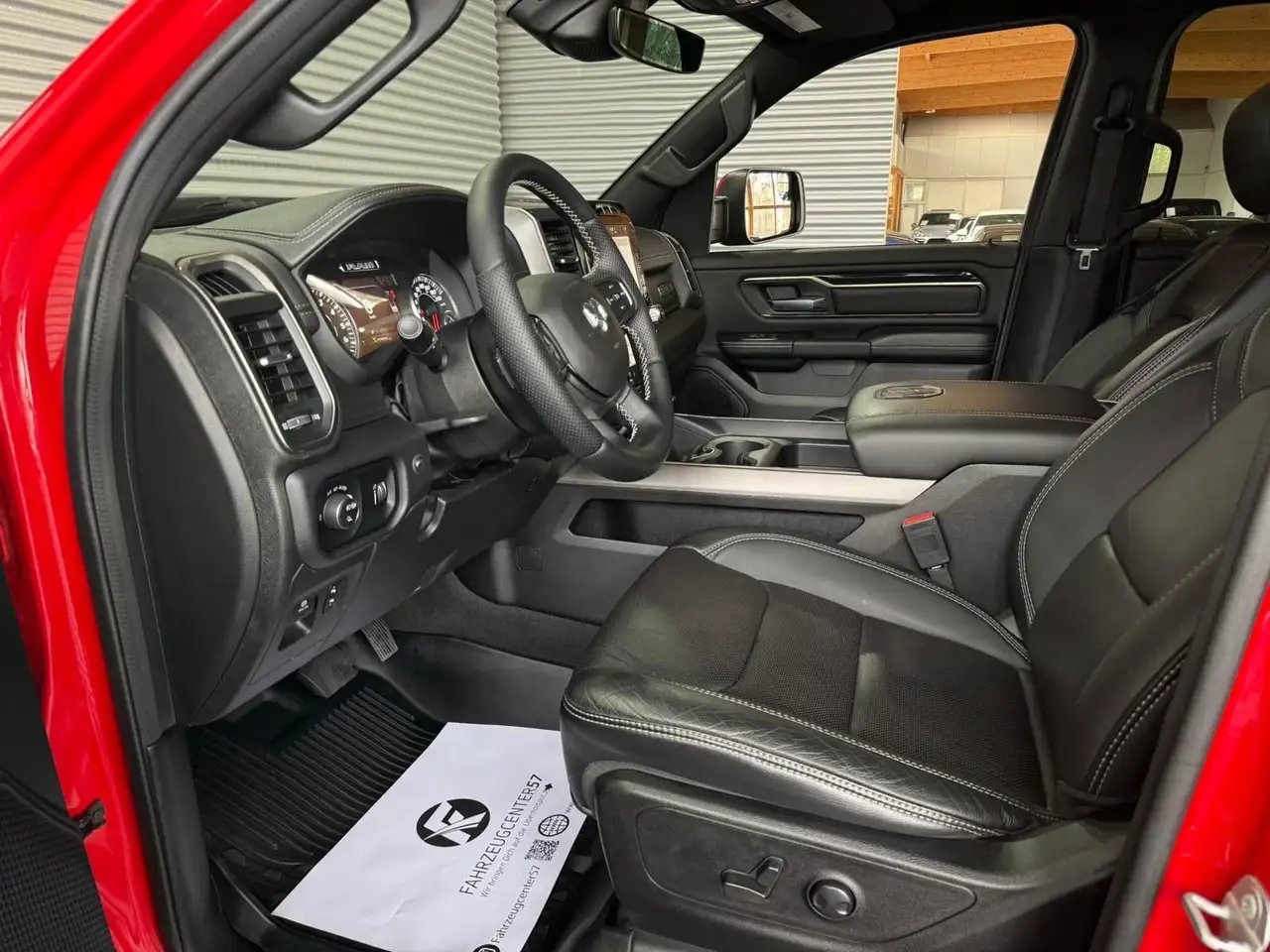 Dodge RAM 2022 — фото 12