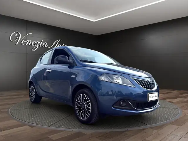 Lancia Ypsilon view 13