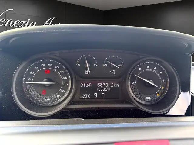 Lancia Ypsilon view 11