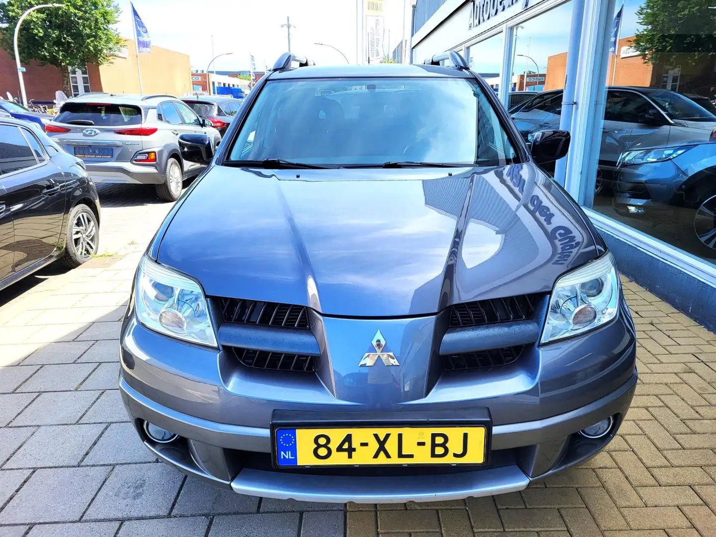 Mitsubishi Outlander Sport 2.0 Invite+ / 78.000 Km NAP / Airco / Trekha Grijs - 2