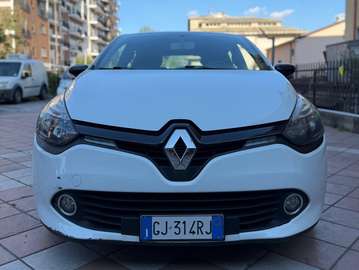 Clio IV 2012 5p 1.5 dci Wave 75cv
