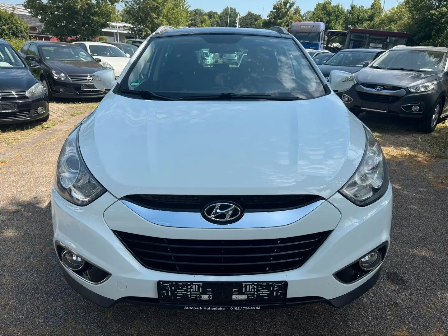 Hyundai iX35 Premium 4WD *NAVI*LEDER*PANORAMA* Weiß - 2