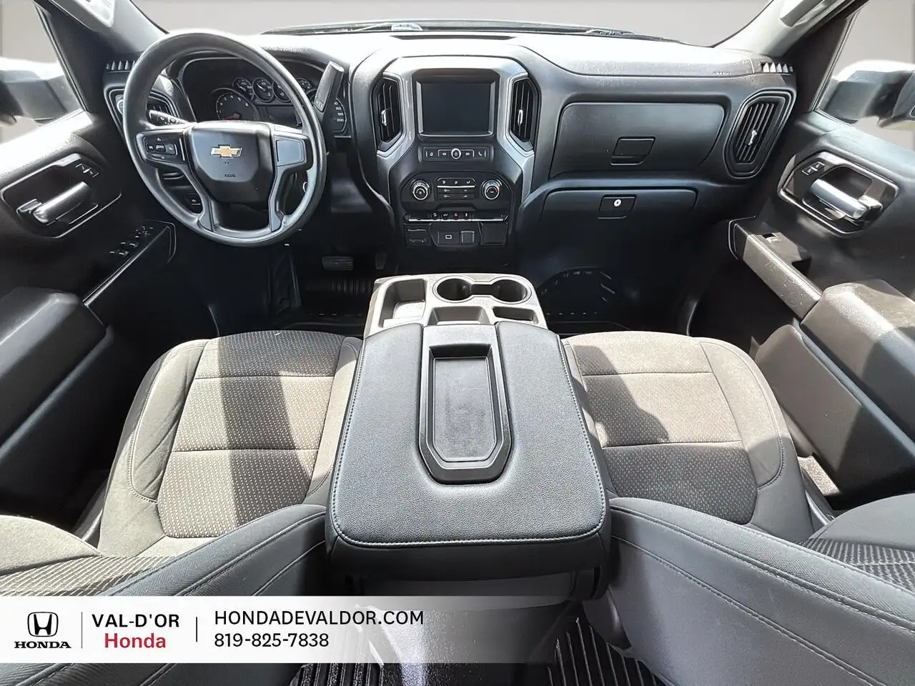 Chevrolet Silverado 1500 снимка Chevrolet Silverado 1500