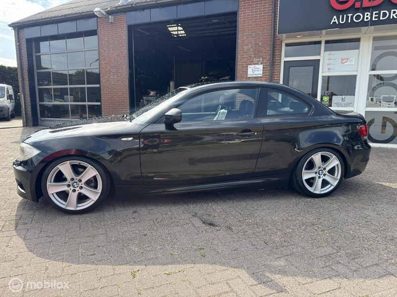 BMW 120 1-serie Coupé 120i Executive — photo 2