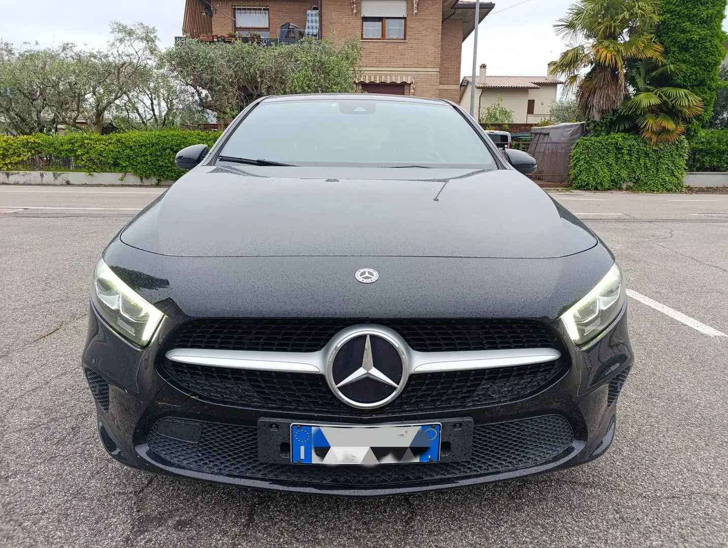 Mercedes-Benz A 180 d Business auto Noir - 2