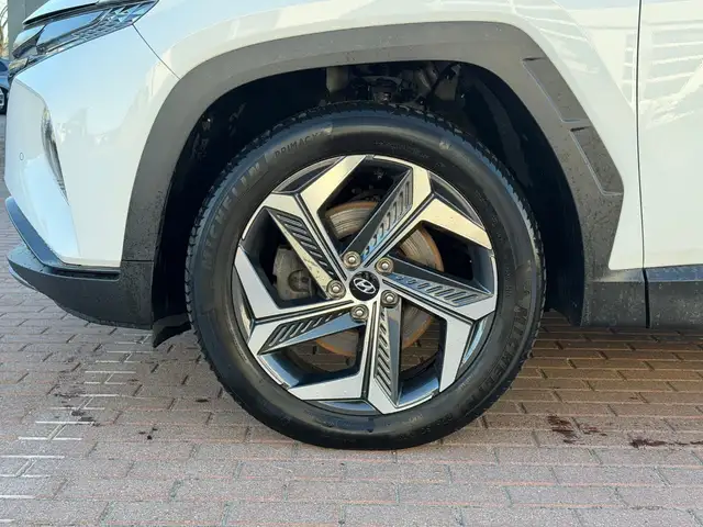 Hyundai Tucson view 4