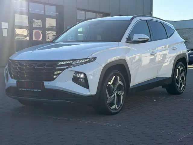 Hyundai Tucson main image